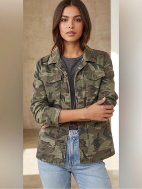 Sanctuary Lightweight Camouflage Jacket - Size L